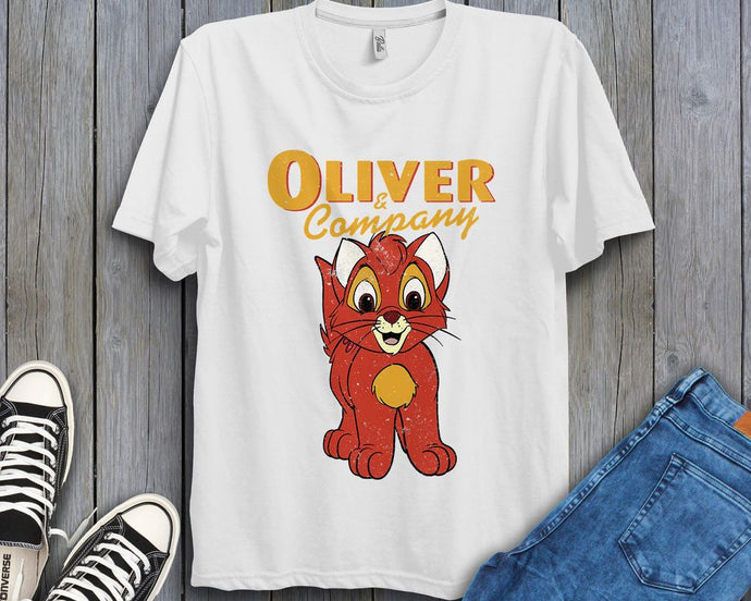 Paws and Pose: How to Get a T-Shirt with Your Pet on It