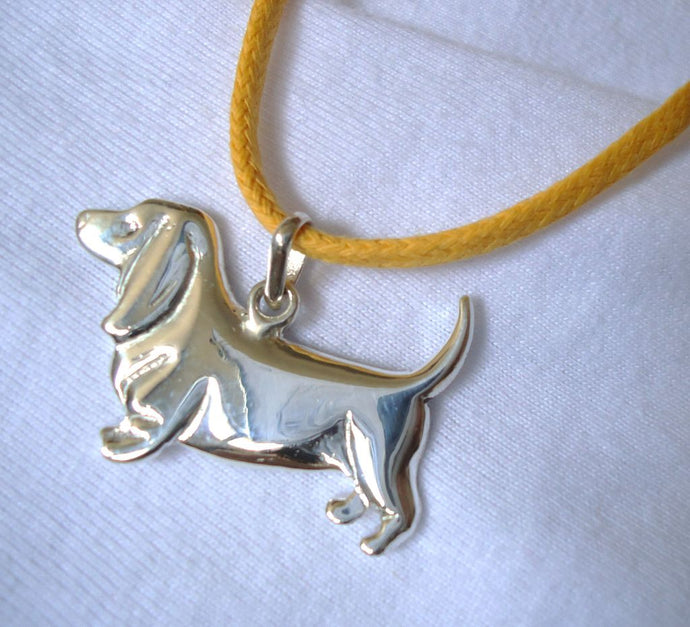 Cherish Your Pup Forever with These Gorgeous Necklaces with Dogs